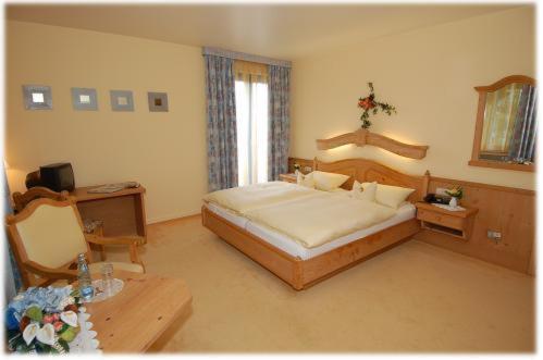 Hotel Schweizer Haus Bielefeld Room photo